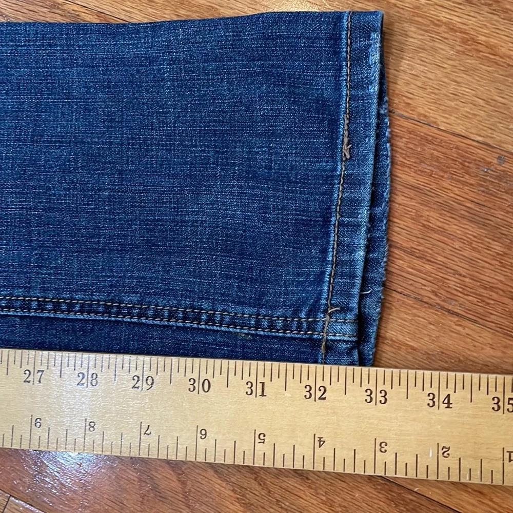 Refuge  Blue Jeans NWT Style The Sweet Skinny Size 9 98% cotton 2% spandex - Picture 10 of 13